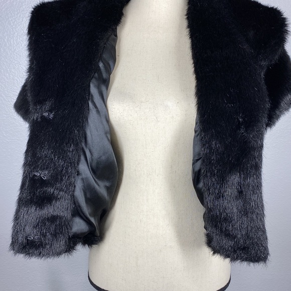 Bagatelle Black Faux Fur Capalet - Picture 6 of 8